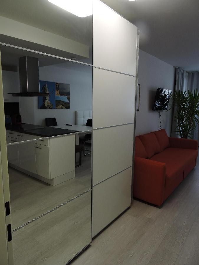101 Athen, Studio Apartment, 38M2 1-4 Pers Klagenfurt am Woerthersee Buitenkant foto