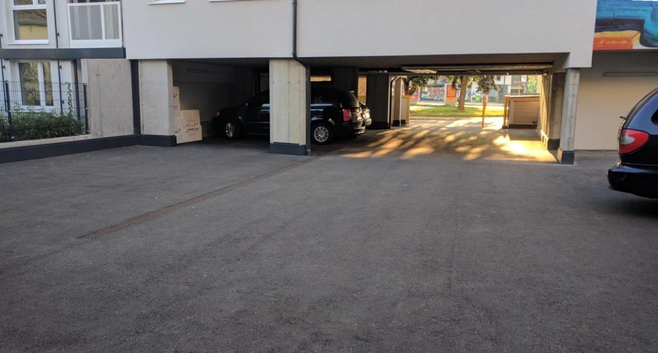 101 Athen, Studio Apartment, 38M2 1-4 Pers Klagenfurt am Woerthersee Buitenkant foto