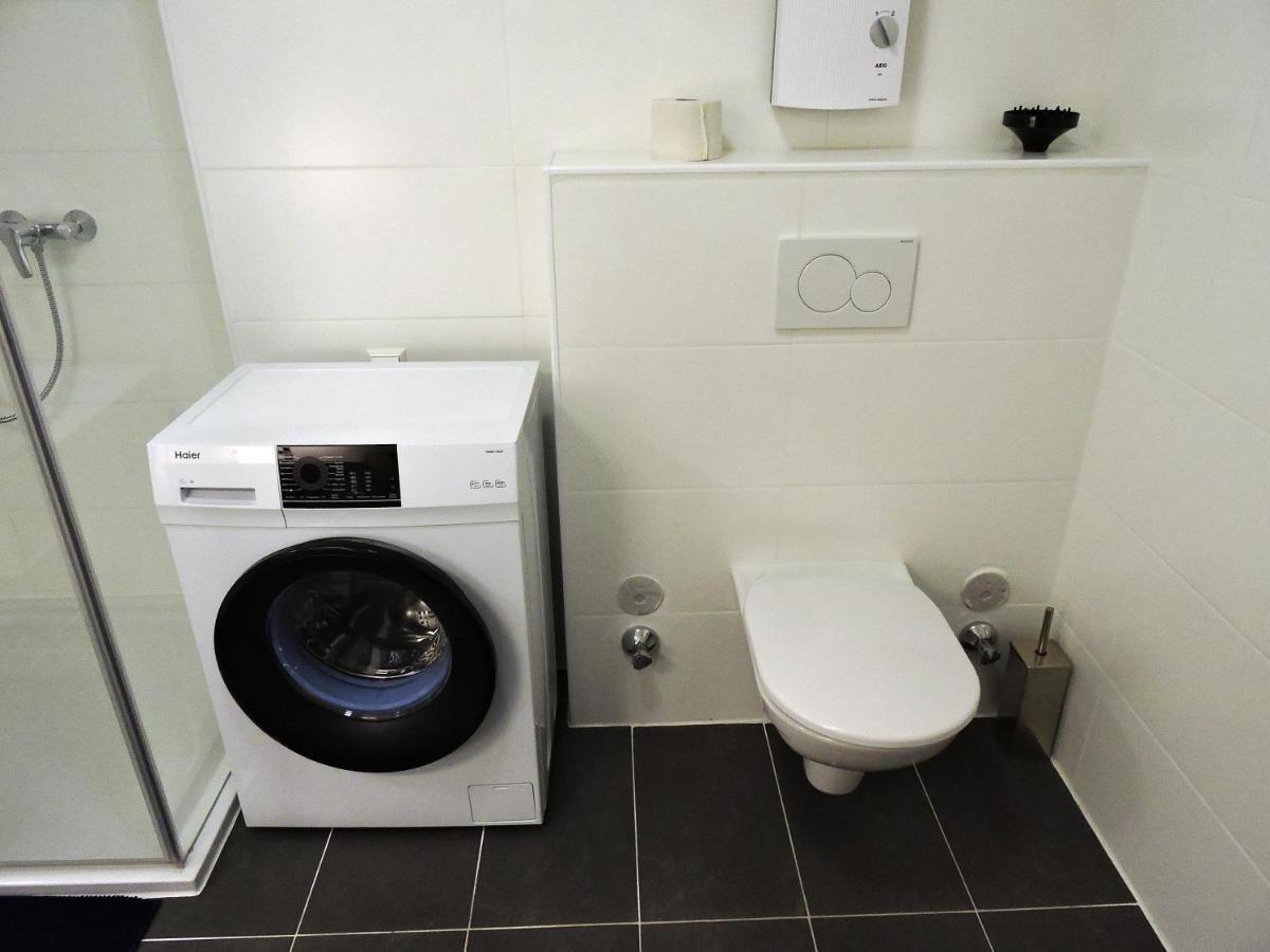 101 Athen, Studio Apartment, 38M2 1-4 Pers Klagenfurt am Woerthersee Buitenkant foto